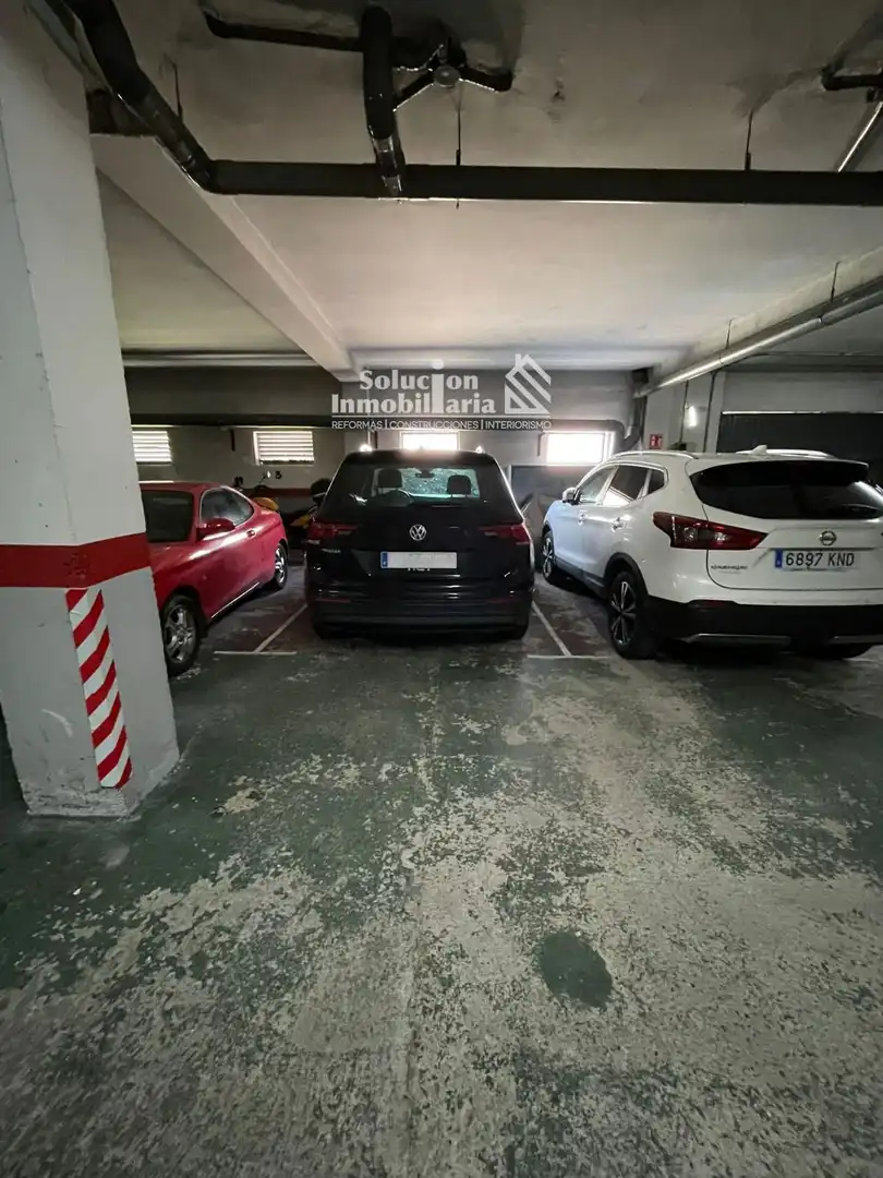 Parking de Piso en venta en Salamanca con Calefacción, Terraza y Trastero
