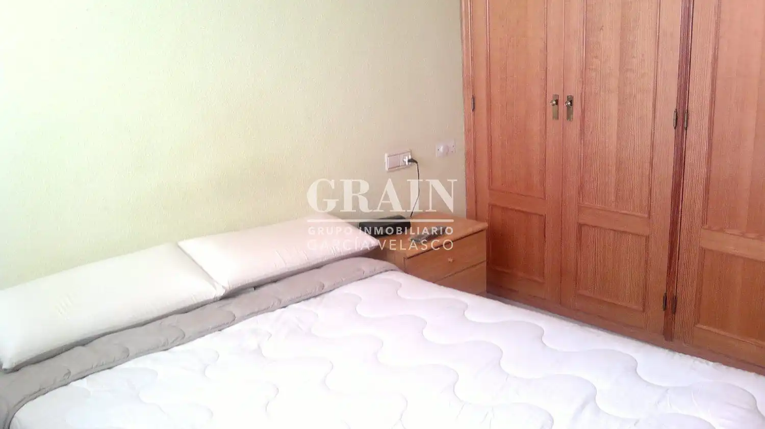 Habitación de Apartamento de alquiler en Albacete con Calefacción y Balcón