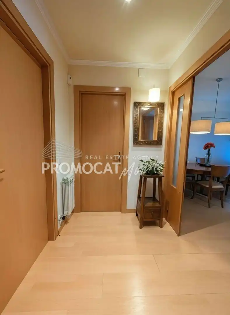 Piso en venta en Molins de Rei con Aire acondicionado, Trastero y Piscina comunitaria