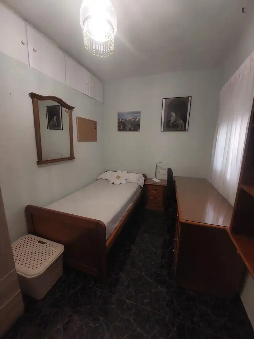 Room in Barrio de Zaidín