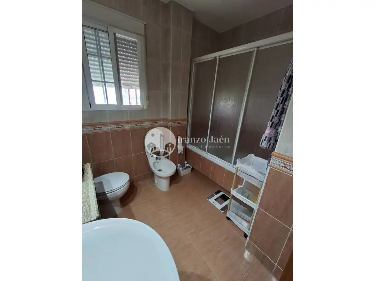 Bathroom of Houses for sale in Jaén  with Air Conditioner, Heating and Private garden