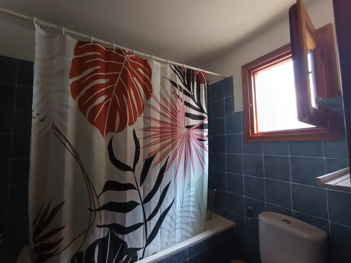 Baño de Casa o chalet en venta en Colungo con Aire acondicionado, Calefacción y Terraza