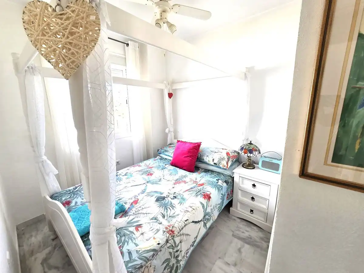 Dormitori de Apartament en venda en Mijas amb Aire condicionat, Calefacció i Terrassa