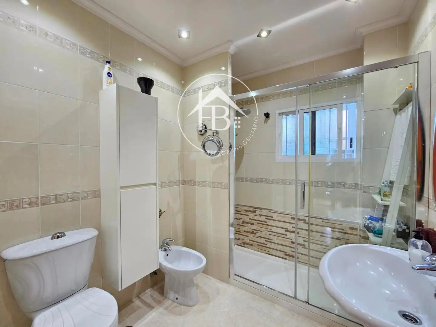 Bathroom of Houses for sale in San Vicente del Raspeig / Sant Vicent del Raspeig  with Air Conditioner, Heating and Terrace