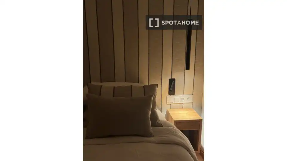 Habitación de Apartamento para compartir en Sant Cugat del Vallès con Aire acondicionado, Terraza y Amueblado