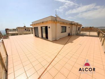 Dúplex amb balcó en venda a Marina d'Or