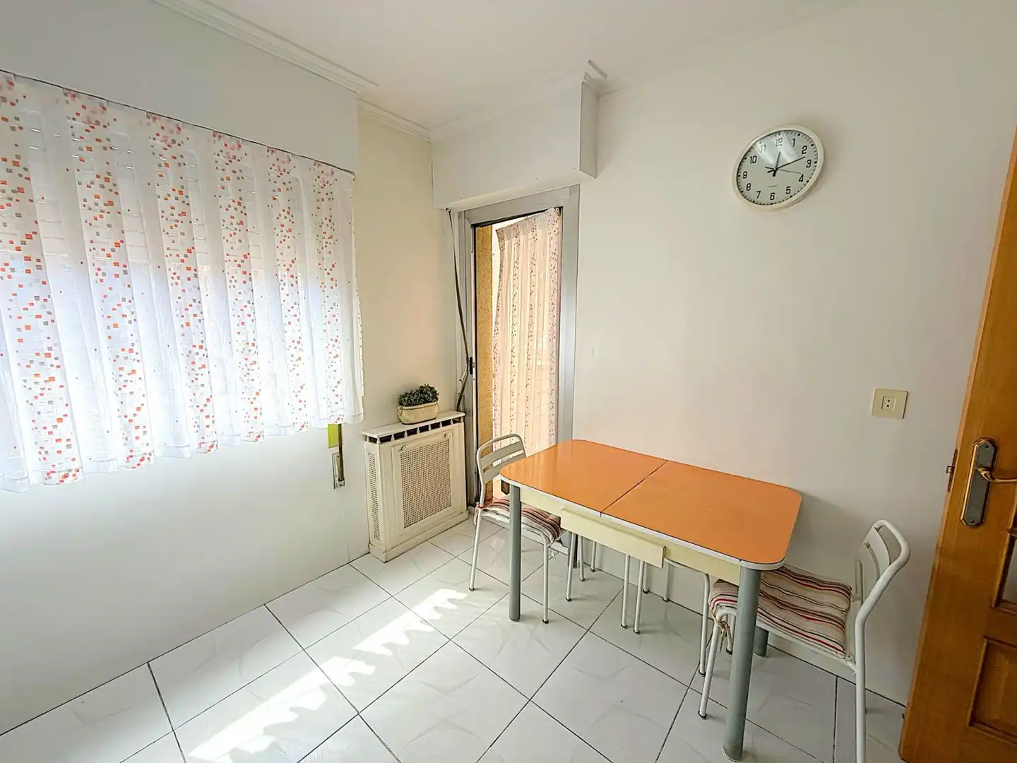 Dining room of Flat for rent in Vitoria - Gasteiz  with Heating, Terrace and Furnished