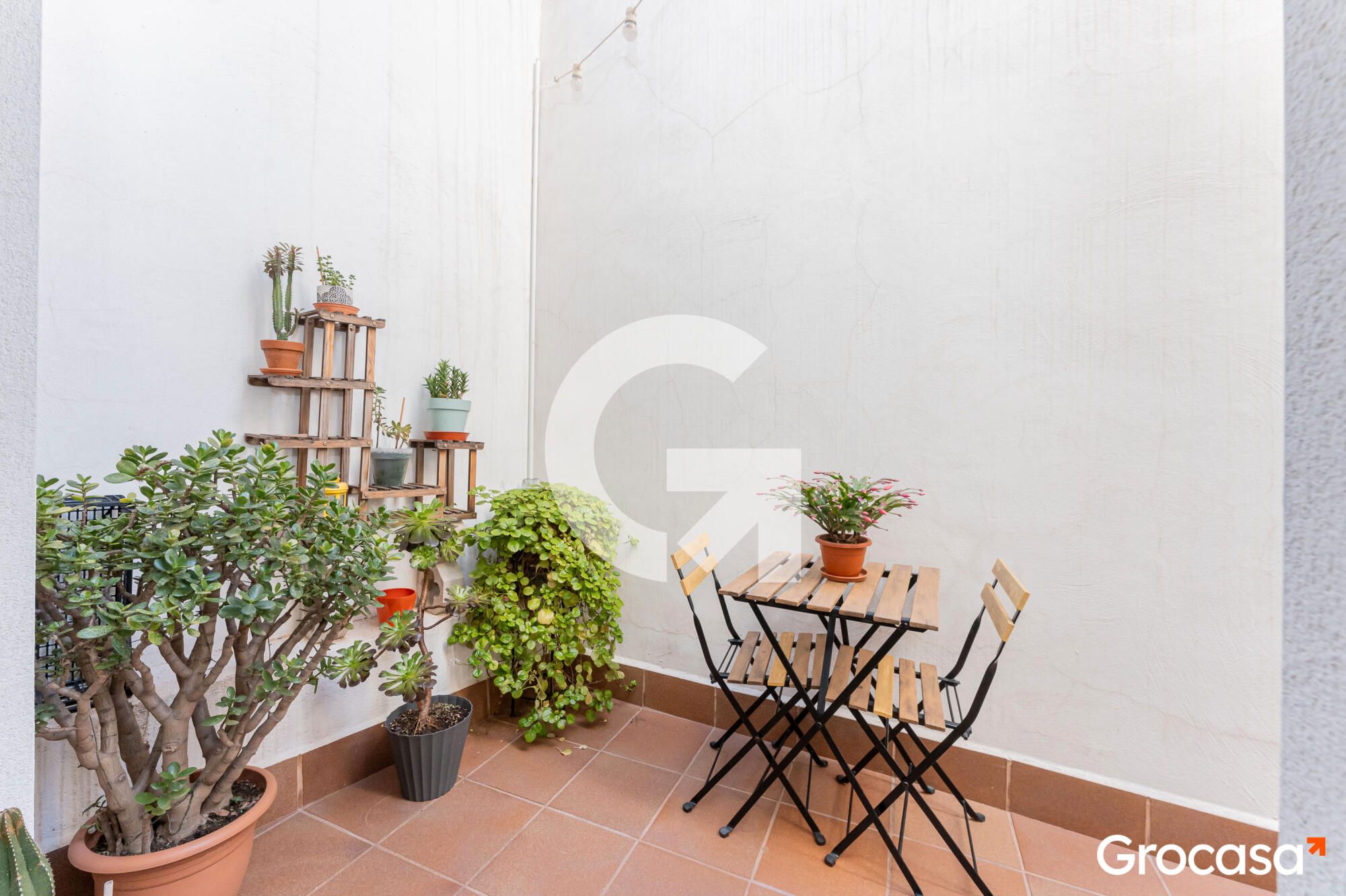 Balcony of Planta baja for sale in Cornellà de Llobregat  with Air Conditioner, Heating and Terrace