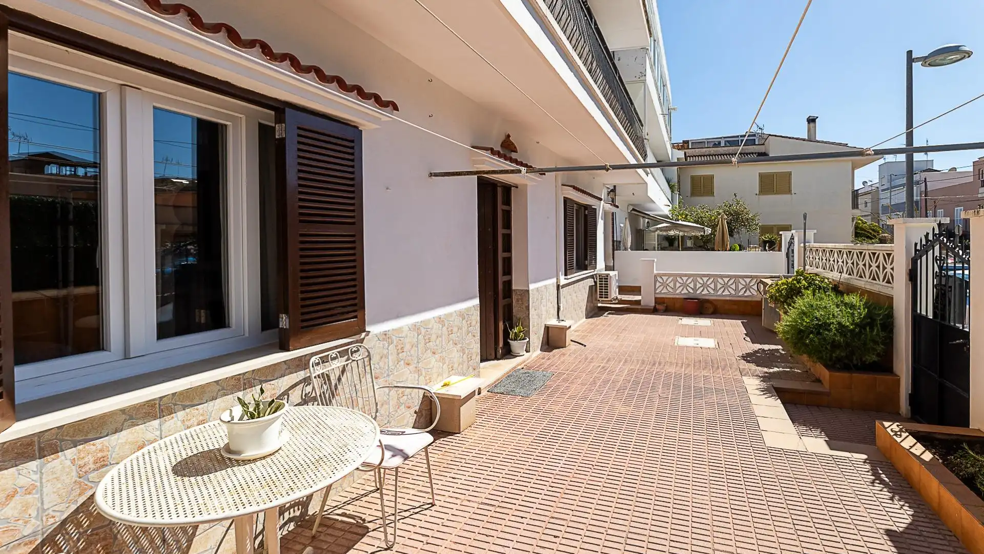 Exterior view of Planta baja for sale in Marratxí  with Air Conditioner, Terrace and Balcony