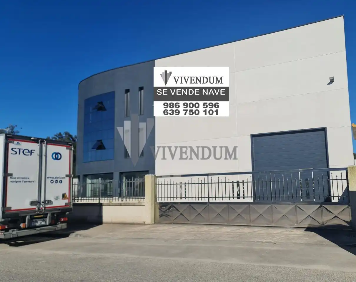 Nave industrial en venta en O Porriño, imagen 2