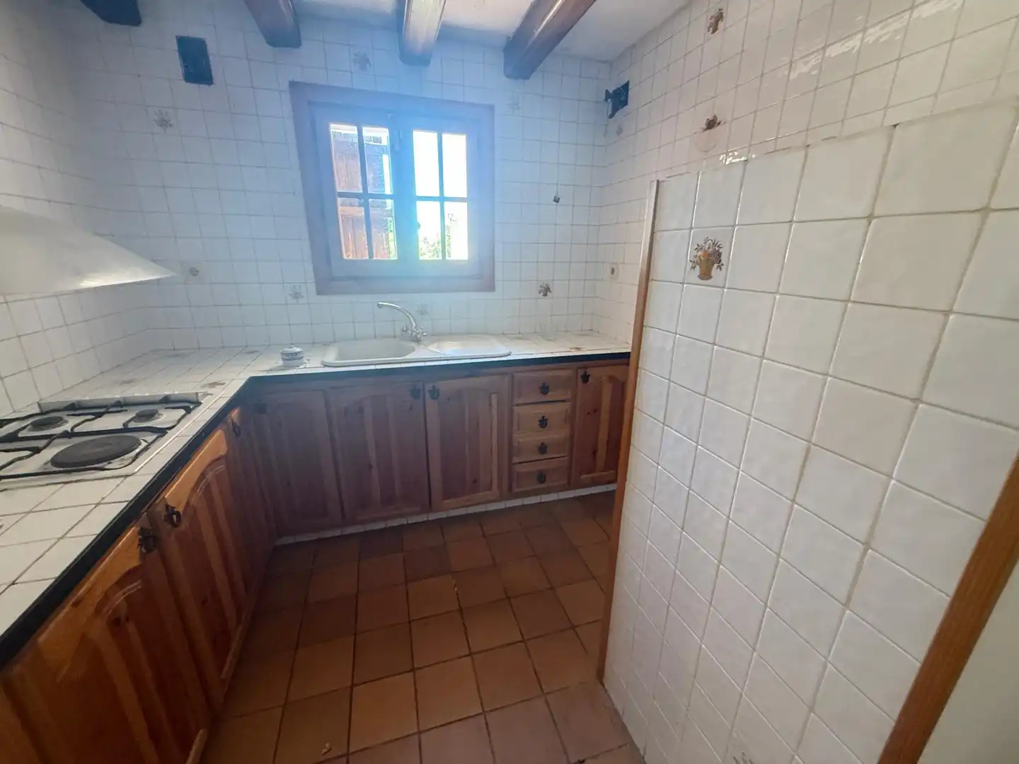 Cocina de Casa o chalet en venta en Querol con Jardín privado, Terraza y Piscina