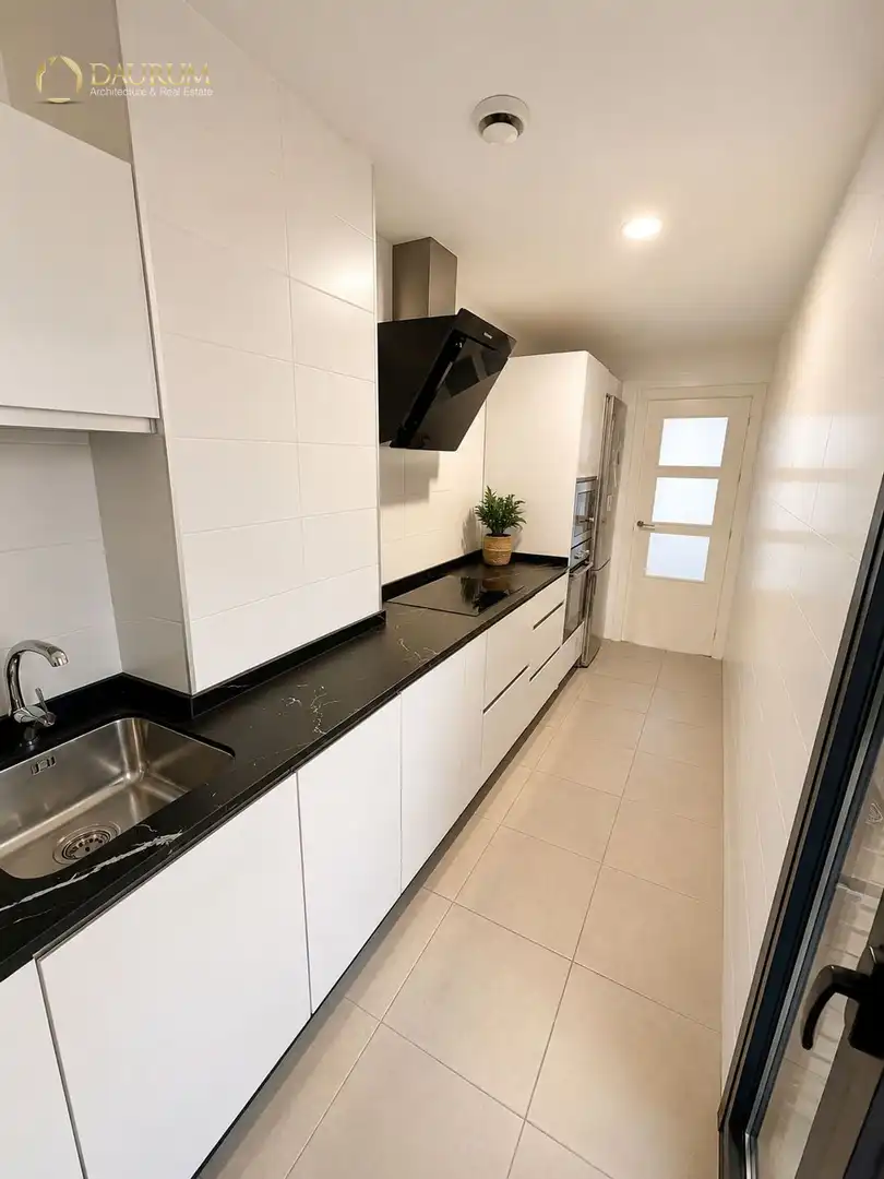 Piso con piscina en venta en Luis mamerto lopez-tapia, imagen 2