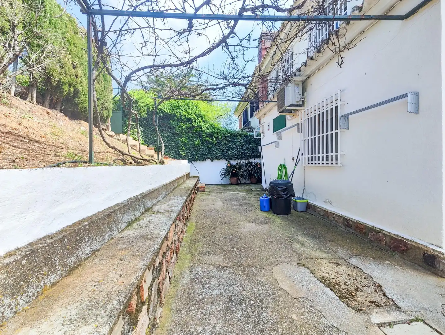 Vista exterior de Casa o chalet en venta en Puertollano con Aire acondicionado, Calefacción y Jardín privado