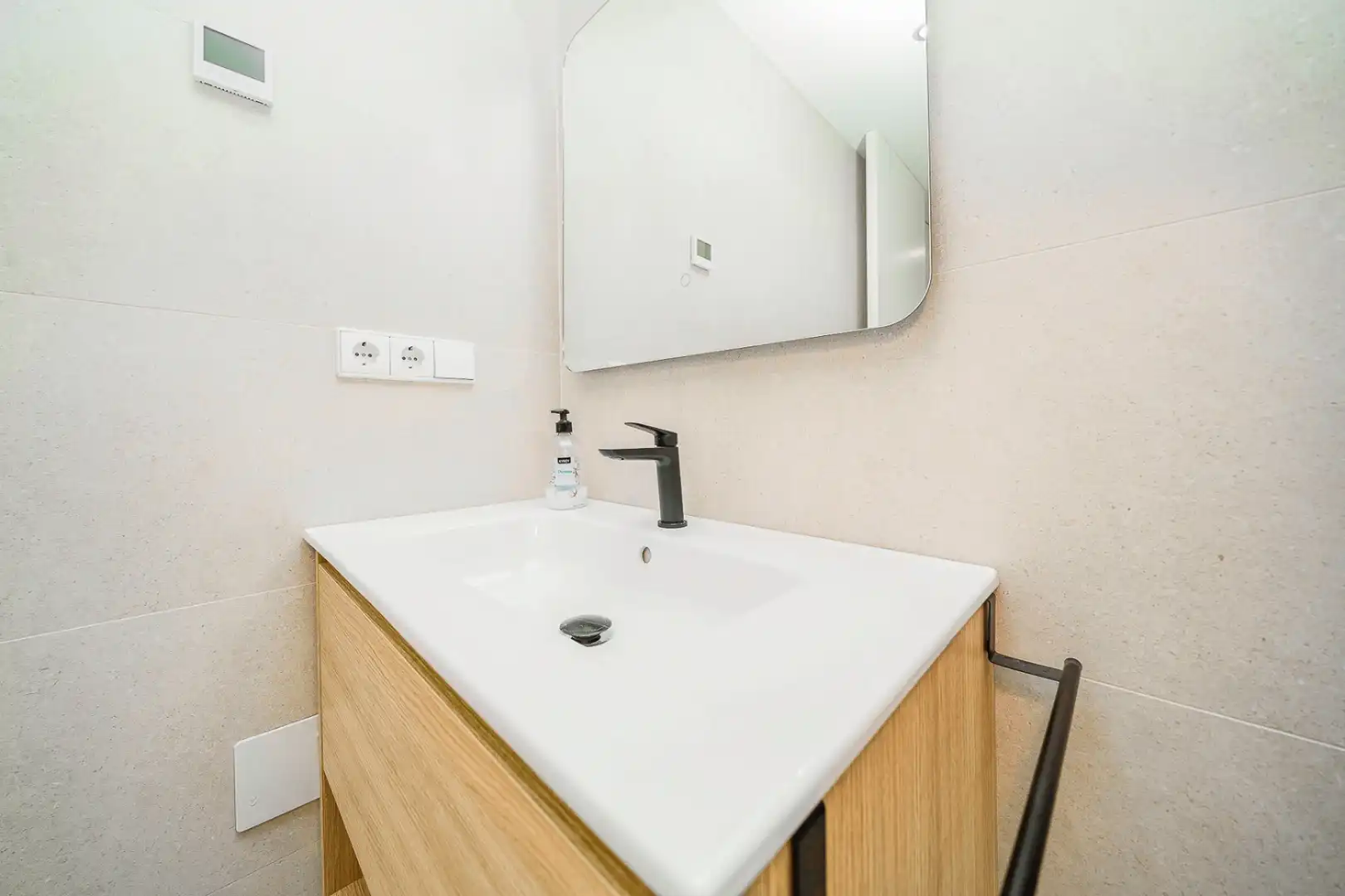 Bathroom of Apartments for sale in Orihuela Costa