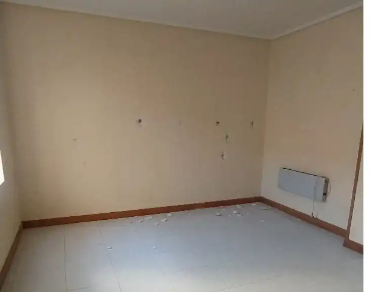 Piso en venta en C/ Maria Teresa Gil de Garate , Gran Via