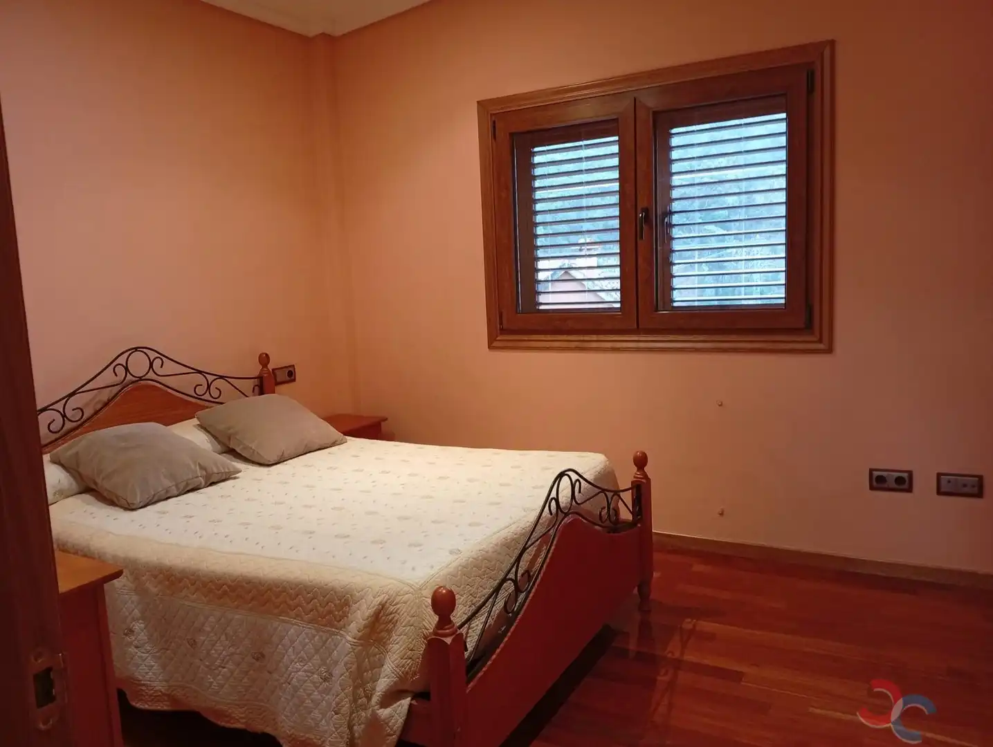 Dormitori de Casa o xalet en venda en Redondela amb Piscina
