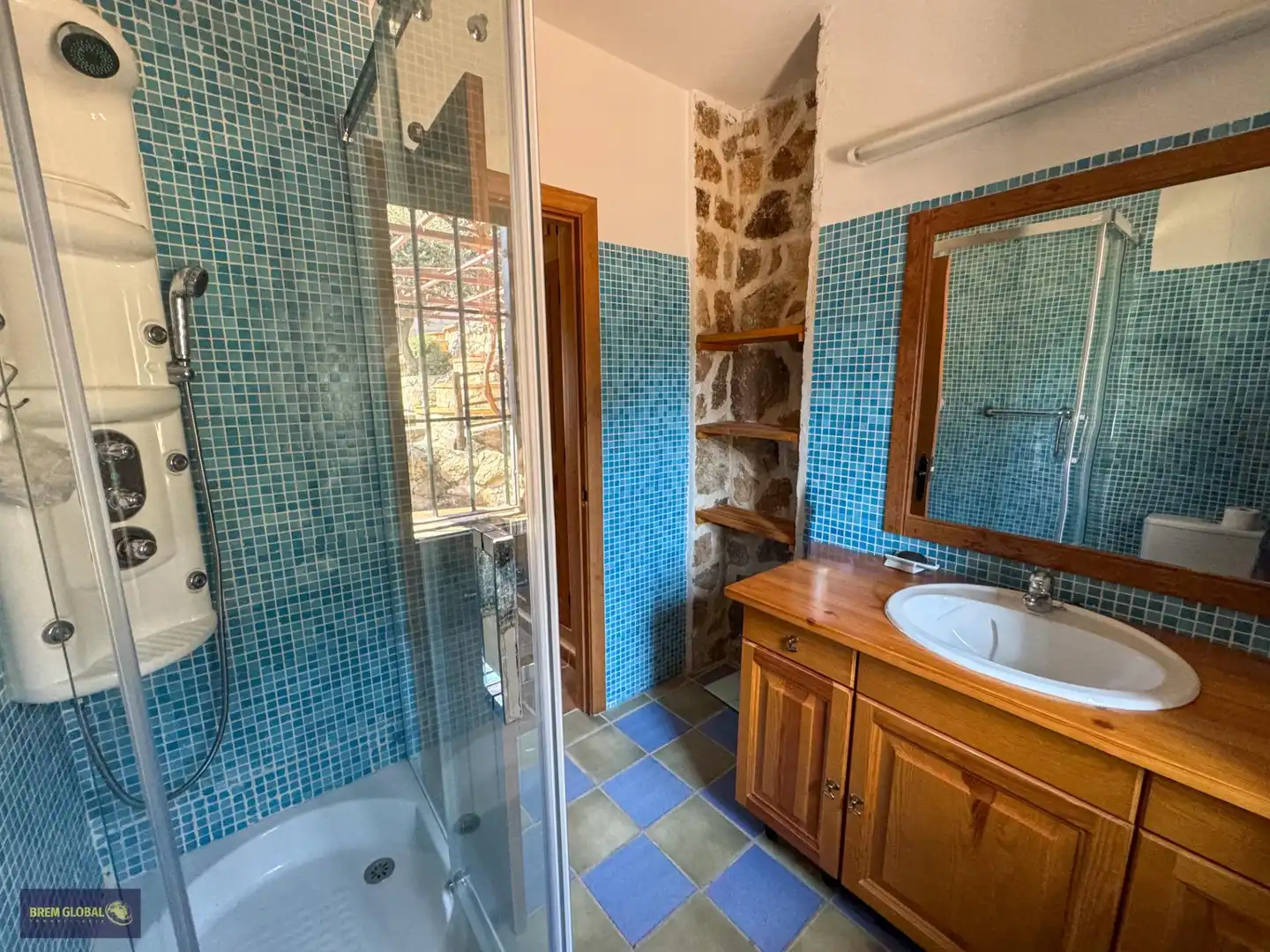 Bathroom of Houses for sale in Navalafuente  with Heating, Private garden and Storage room