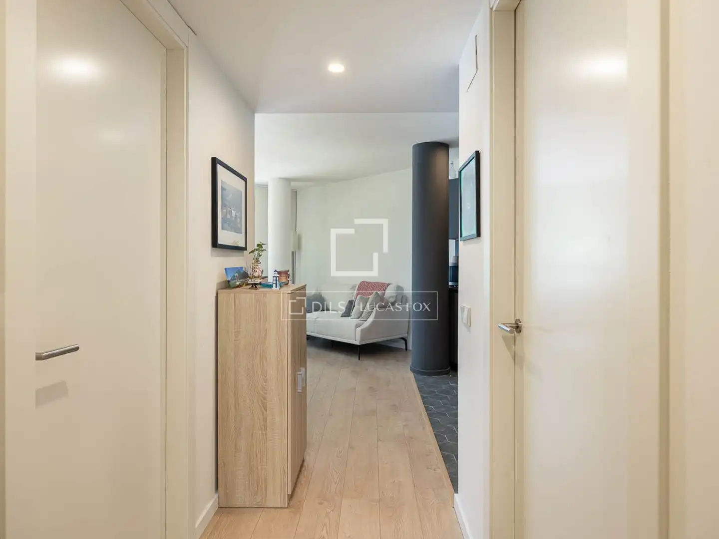Flat for sale in Barcelona  with Air Conditioner, Terrace and Furnished