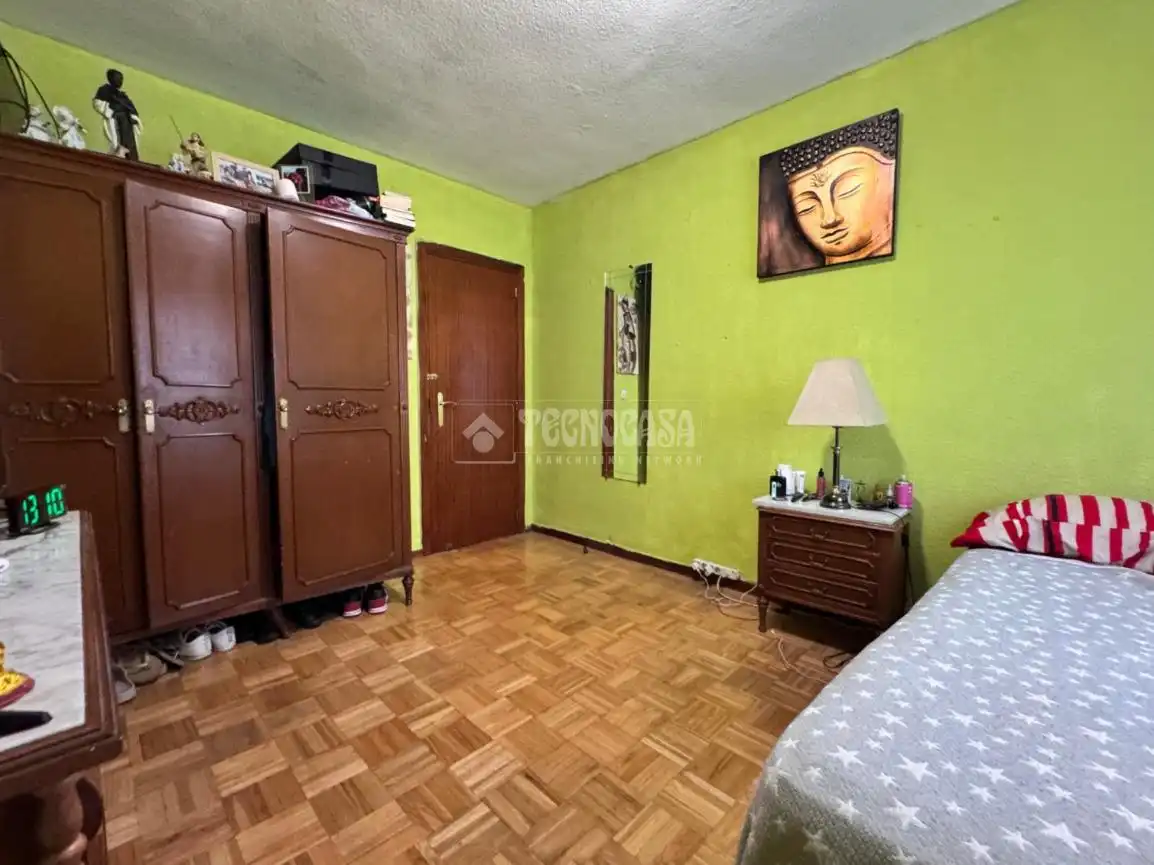 Dormitori de Pis en venda en Alcobendas amb Calefacció, Parquet i Terrassa