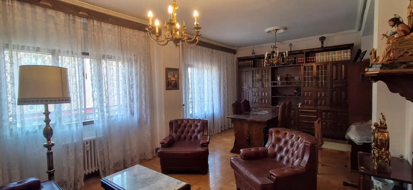 Living room of Flat for sale in Tudela  with Air Conditioner, Heating and Parquet flooring