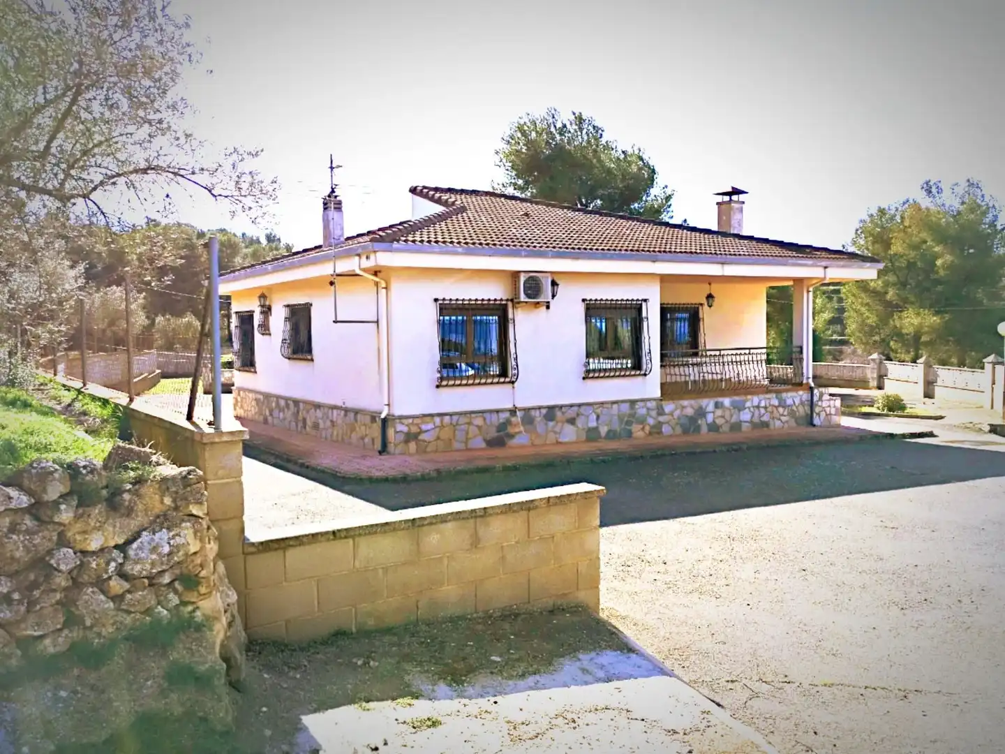 Villa zum Verkauf in Banyeres de Mariola