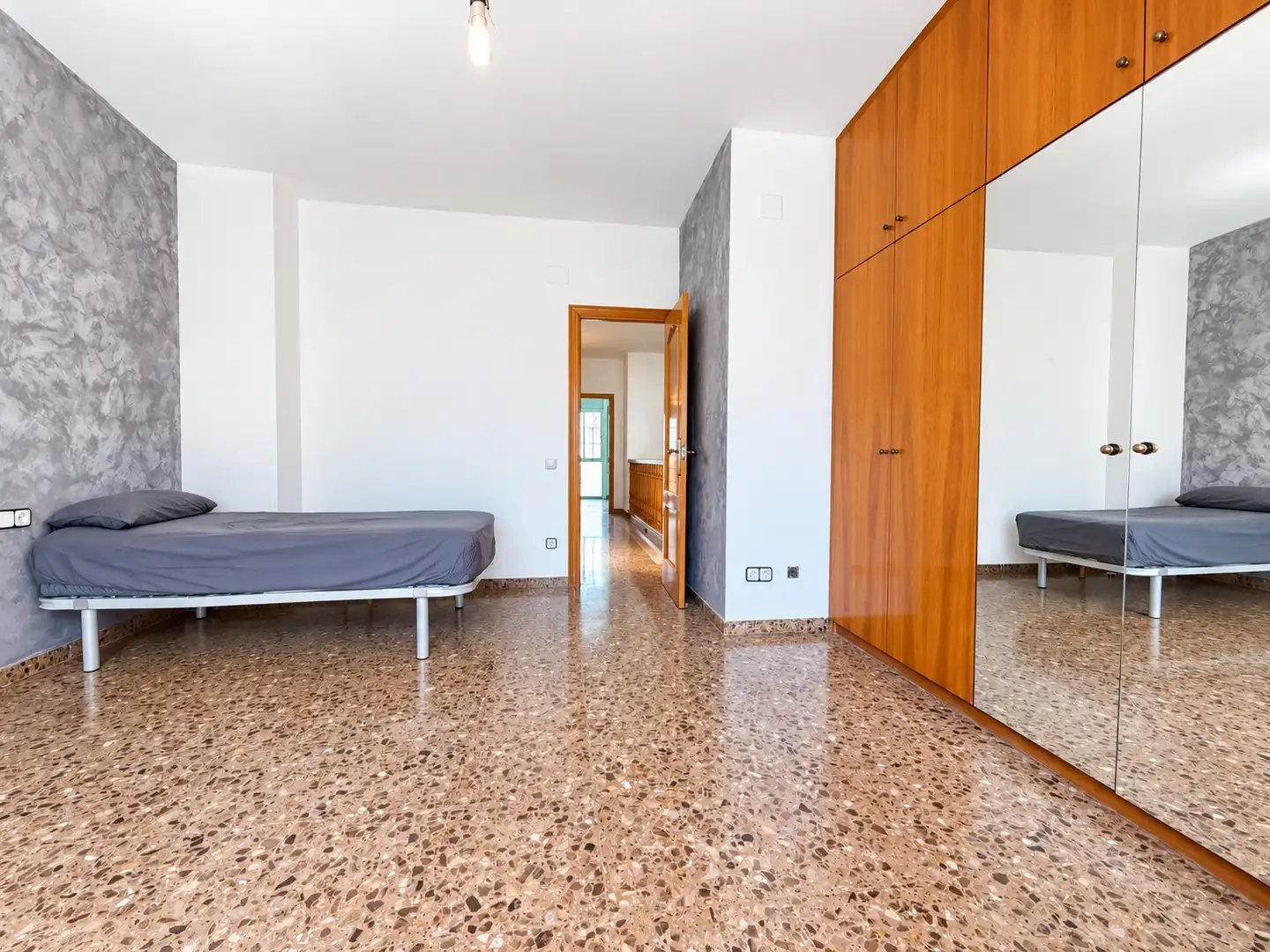 Semi-detached house with terrace for sale in Marianao, imagen 57