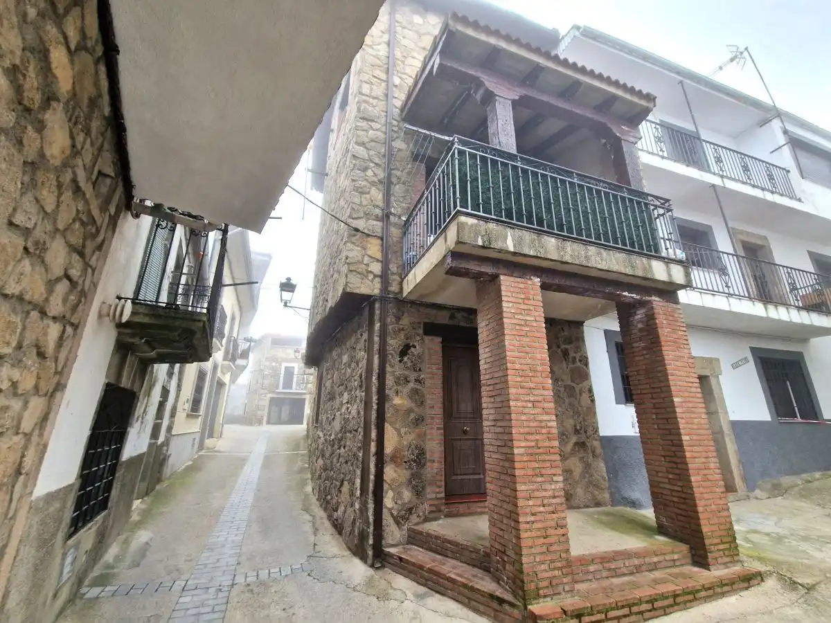 Exterior view of Houses for sale in Cabezabellosa  with Terrace