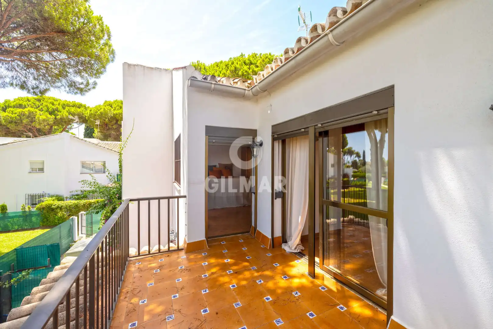 Vista exterior de Casa adosada en venta en Estepona con Jardín privado