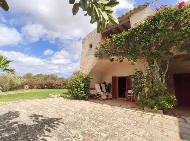 Xalet amb jardí en venda a Cala Blanca, imagen 2