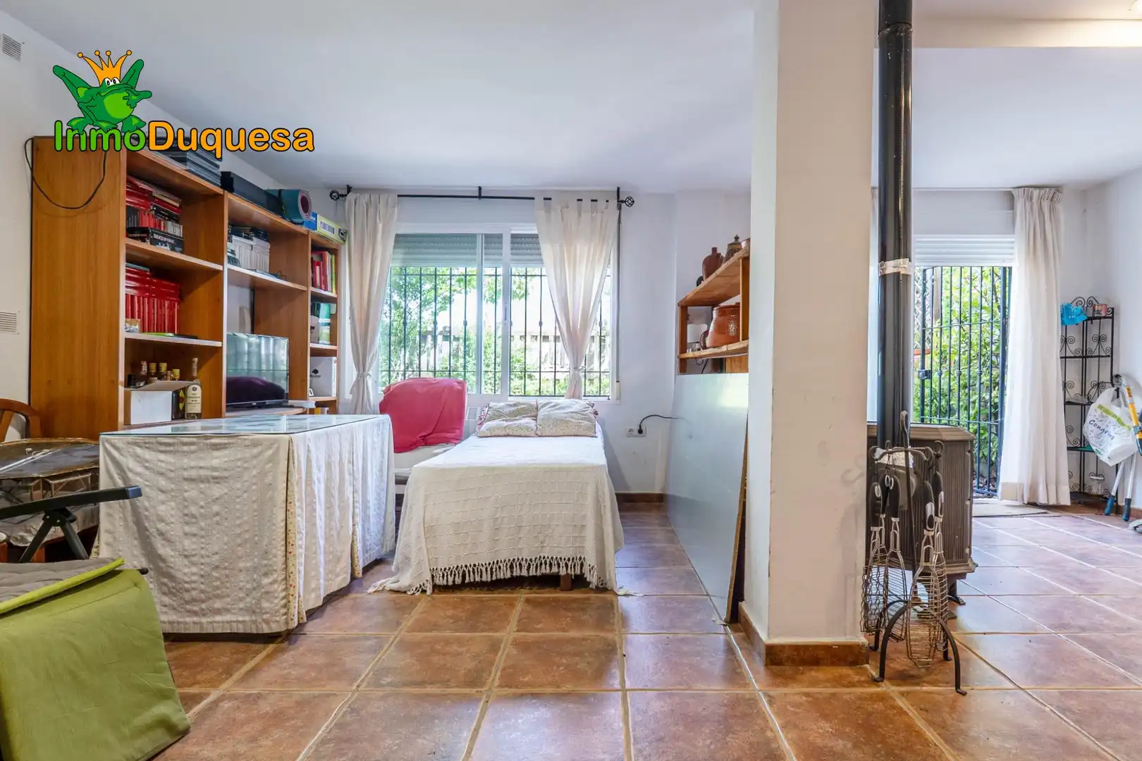 Dormitori de Casa o xalet en venda en La Zubia amb Calefacció, Jardí privat i Terrassa