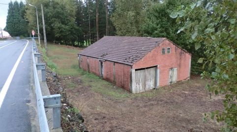 tERRENO CON  AGUA DE TRAIDA por un valor de 8.000 euros.