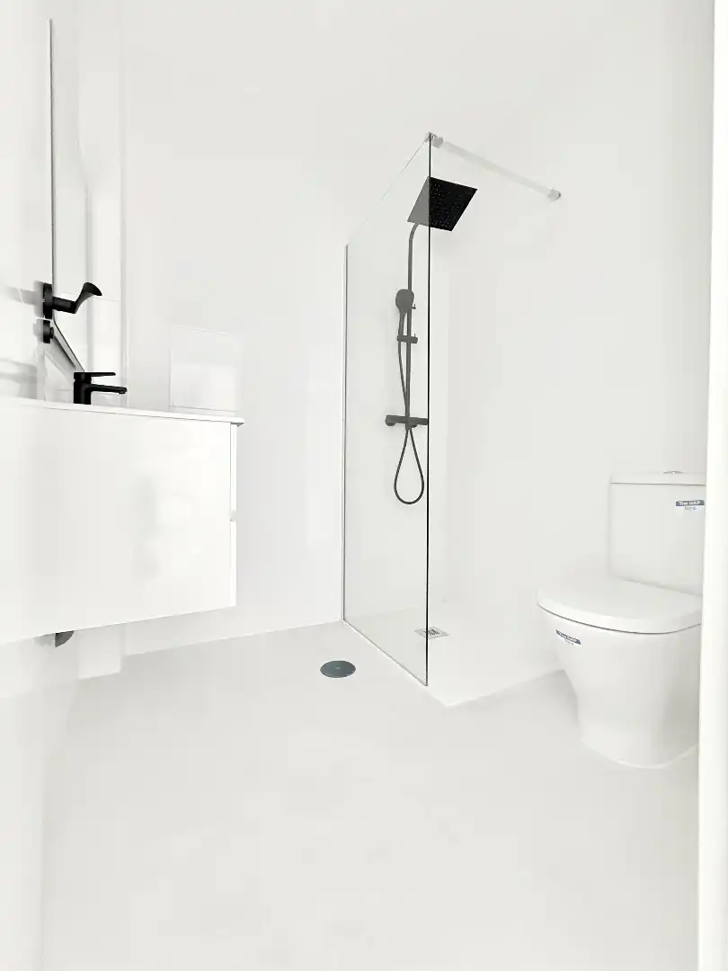 Bathroom of Ground floor for sale in Málaga  with Air Conditioner, Heating and Furnished