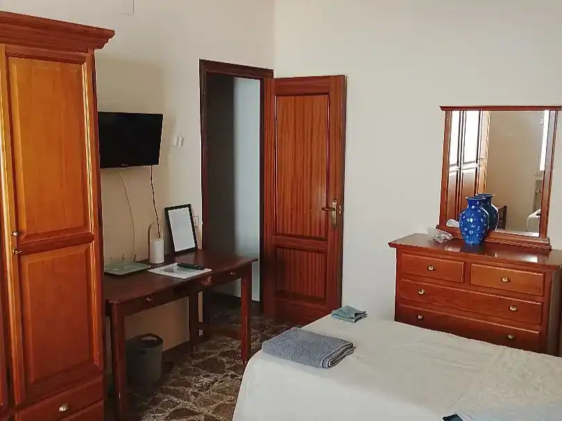 Dormitori de Casa adosada de lloguer en Almagro amb Aire condicionat, Traster i Moblat