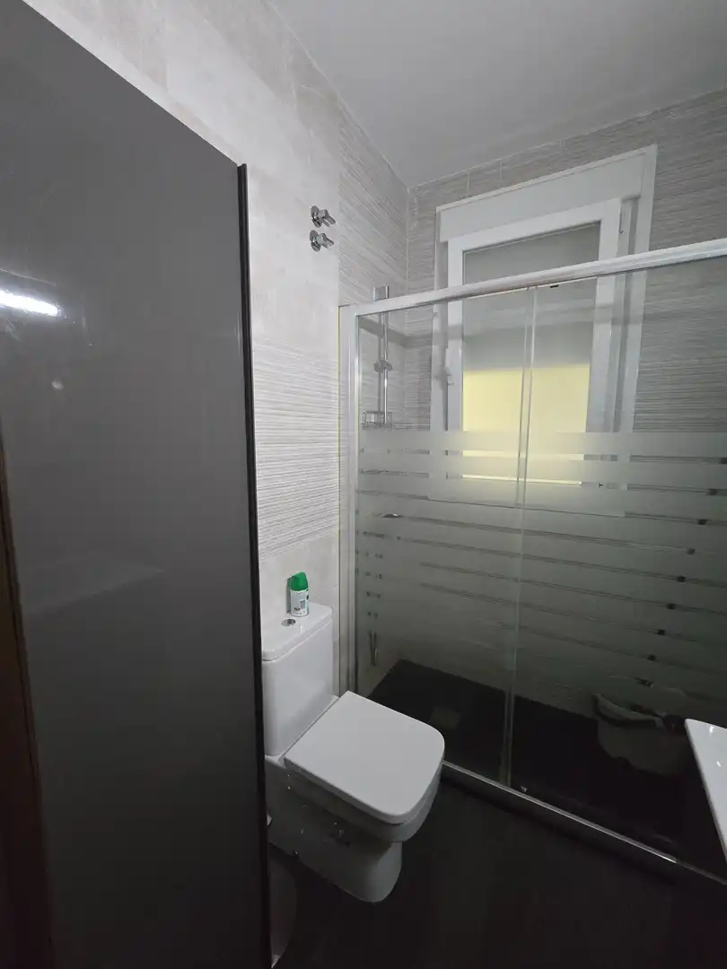 Baño de Apartamento en venta en Madrid con Calefacción y Amueblado