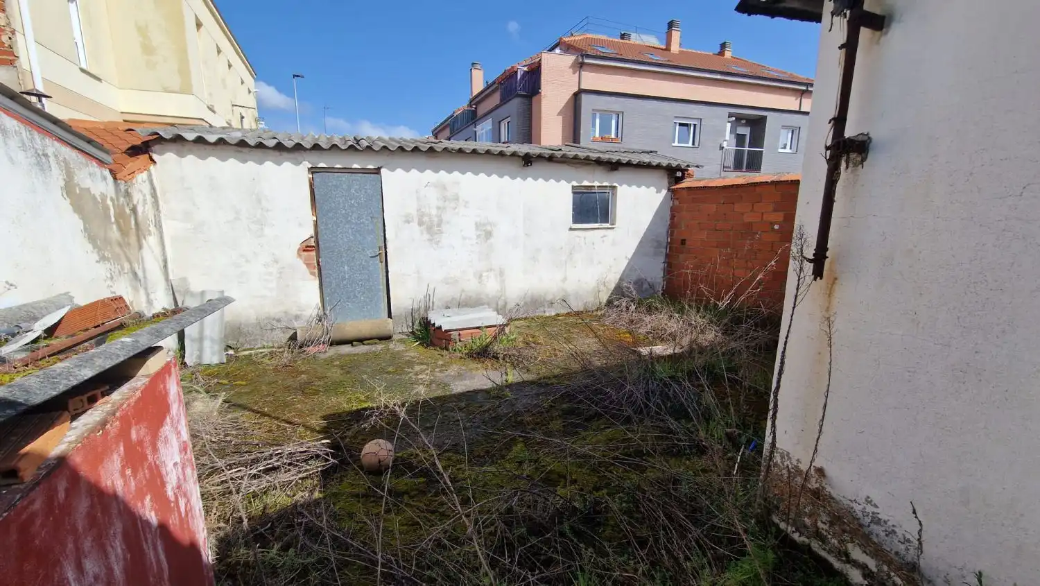 Casa o xalet en venda en León Capital  amb Terrassa i Traster
