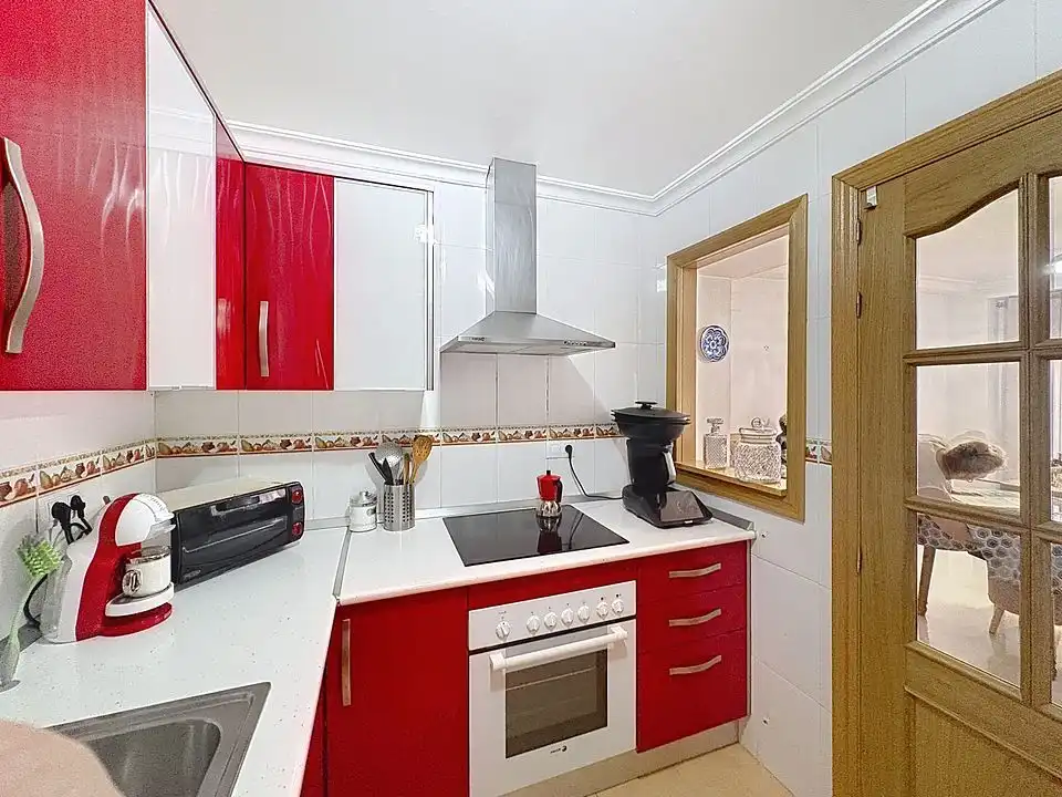 Cocina de Piso en venta en Pinos Puente con Aire acondicionado y Calefacción