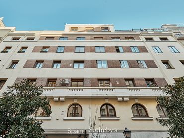 Apartament amb ascensor en venda a Calle de Lombía