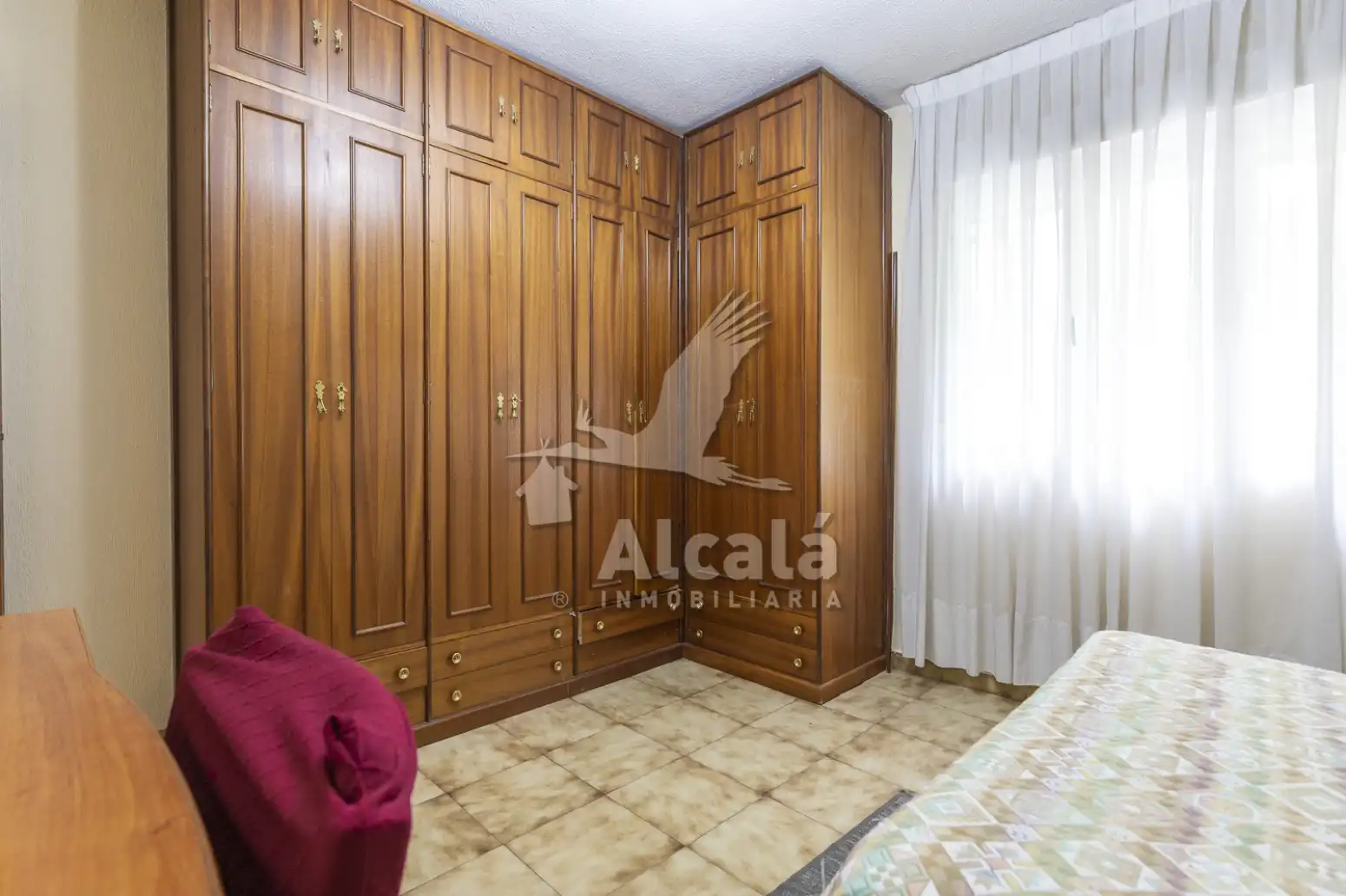 Dormitori de Pis en venda en Alcalá de Henares amb Aire condicionat, Calefacció i Terrassa