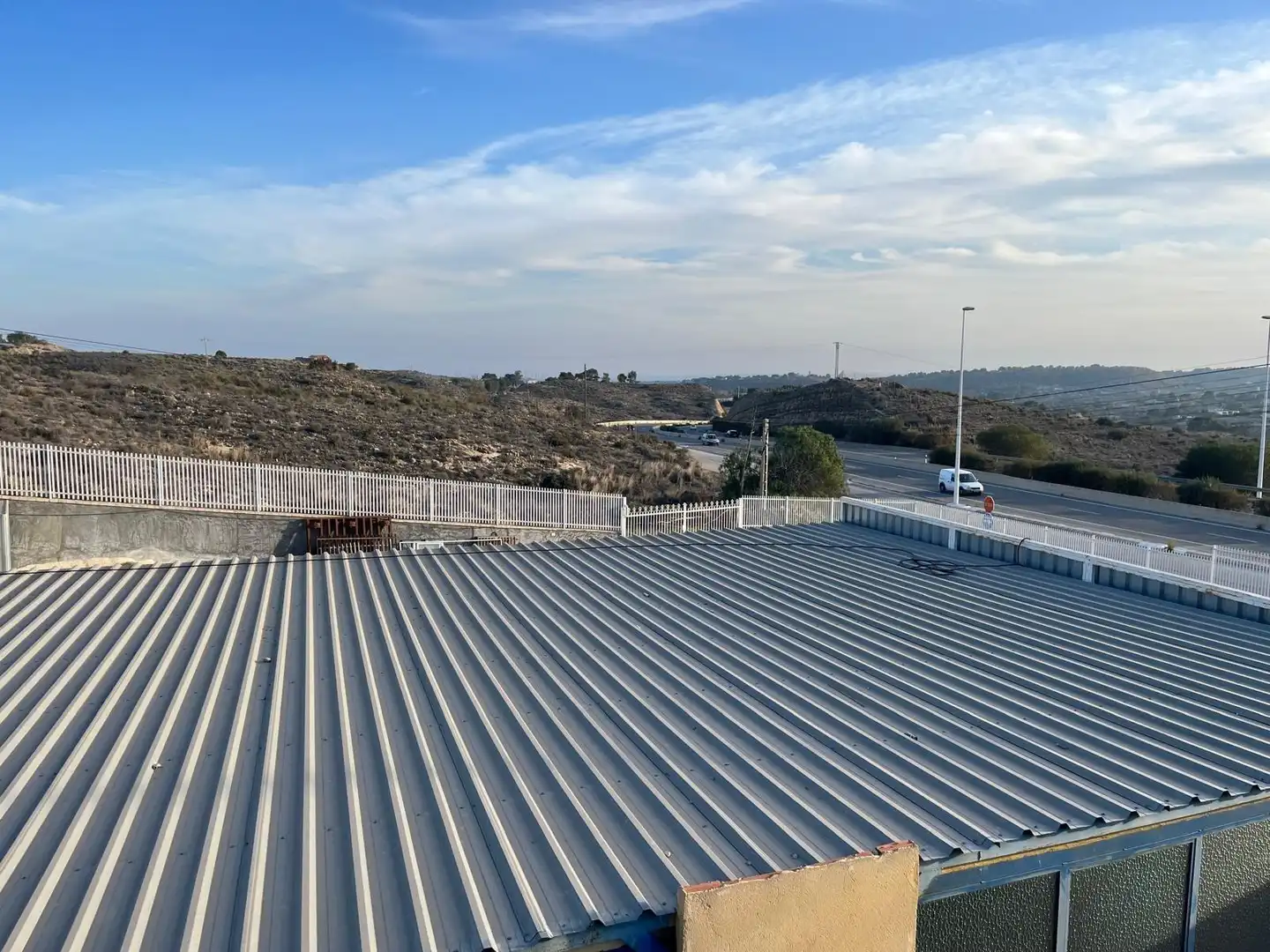 Vista exterior de Nave industrial en venta en Elche / Elx