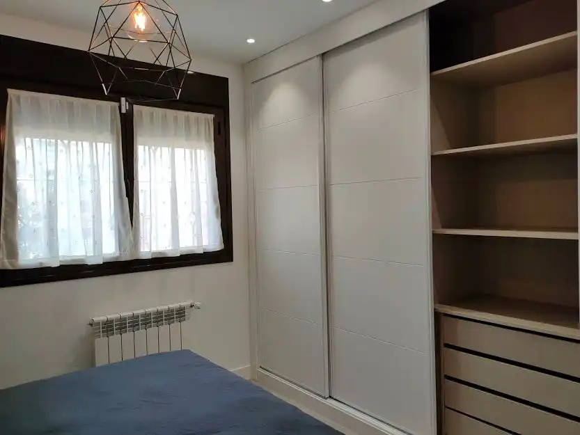 Habitación de Planta baja de alquiler en Colmenar Viejo con Calefacción, Jardín privado y Terraza