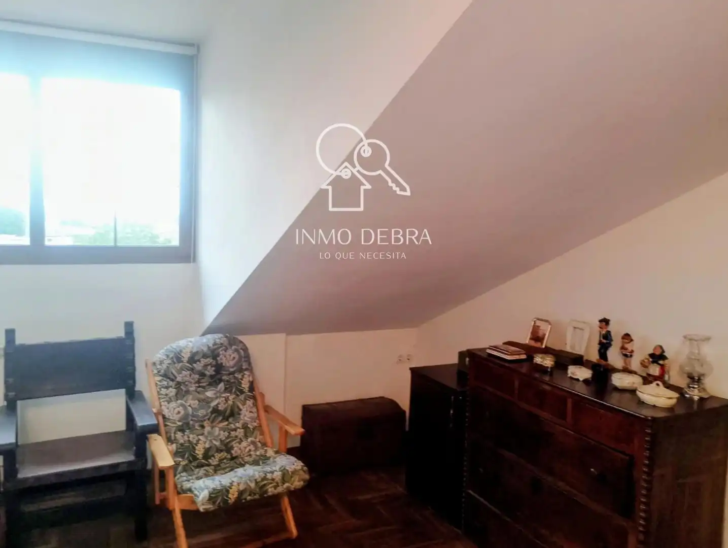 Außenansicht von Einfamilien-Reihenhaus zum Verkauf in Cudillero mit Heizung, Privatgarten und Terrasse