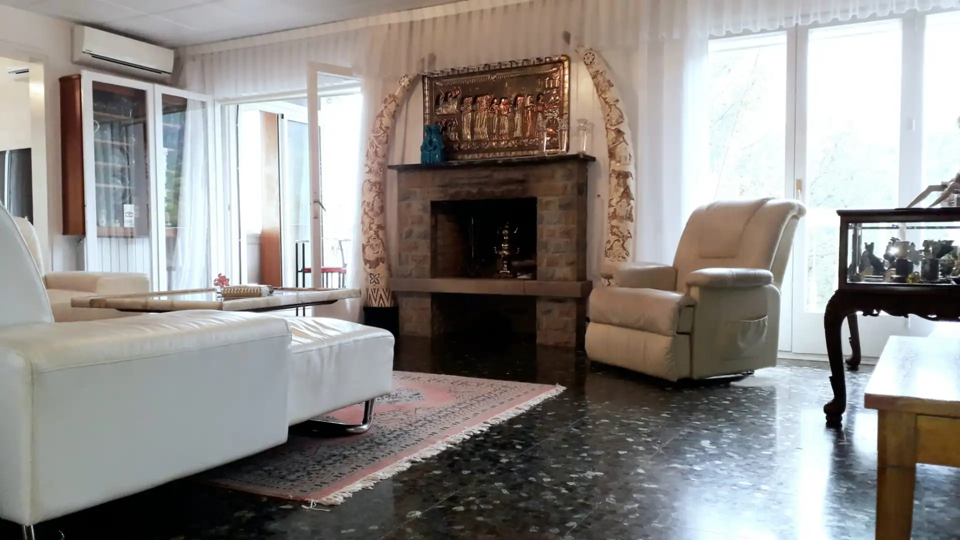 Sala d'estar de Casa o xalet en venda en Castelldefels amb Aire condicionat, Calefacció i Jardí privat