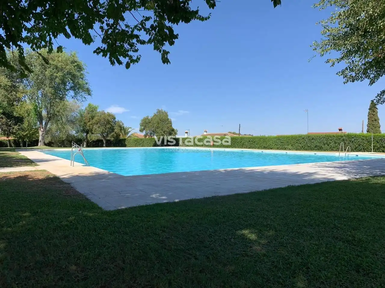 Piscina de Casa o chalet en venta en Mairena del Alcor con Aire acondicionado, Calefacción y Jardín privado