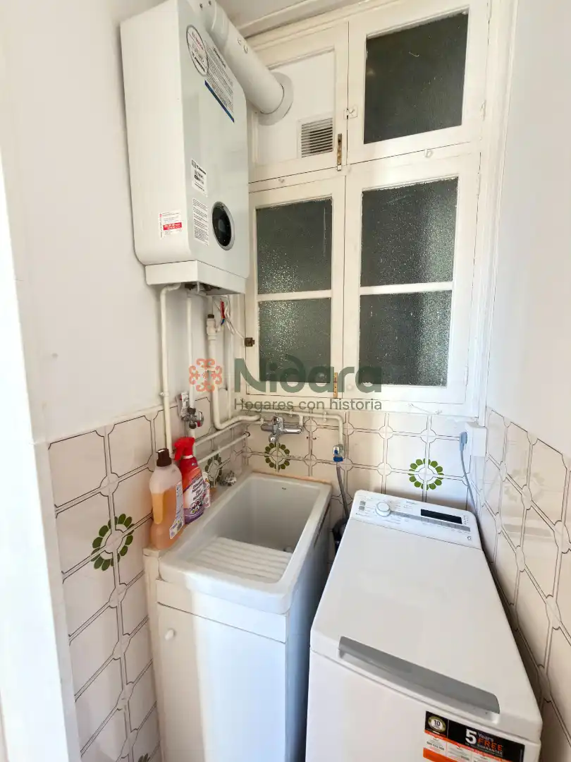 Kitchen of Flat for sale in Barcelona  with Air Conditioner, Heating and Parquet flooring