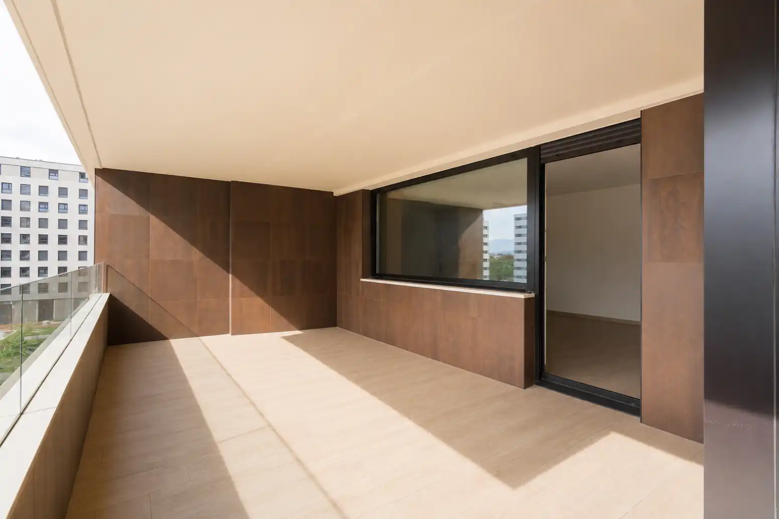 Terrasse von Wohnung zur Miete in  Pamplona / Iruña mit Heizung, Privatgarten und Terrasse