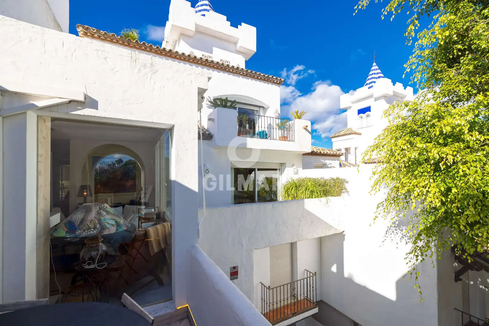 Außenansicht von Maisonette zum Verkauf in Estepona mit Heizung, Abstellraum und Balkon