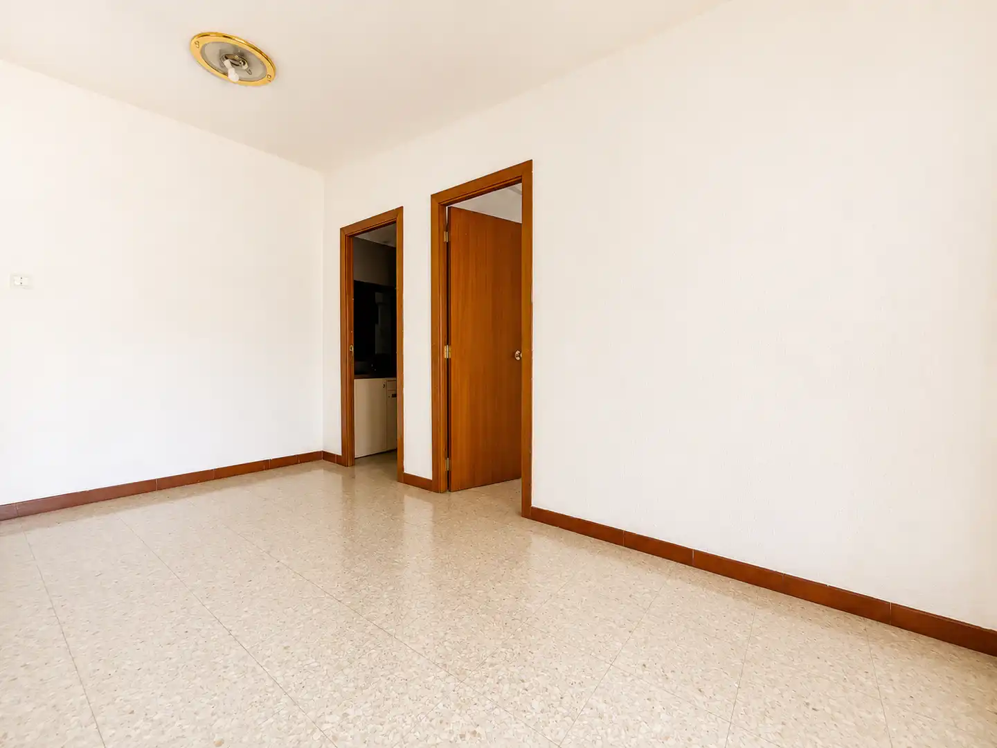Piso en venta en Esplugues de Llobregat con Trastero y Balcón