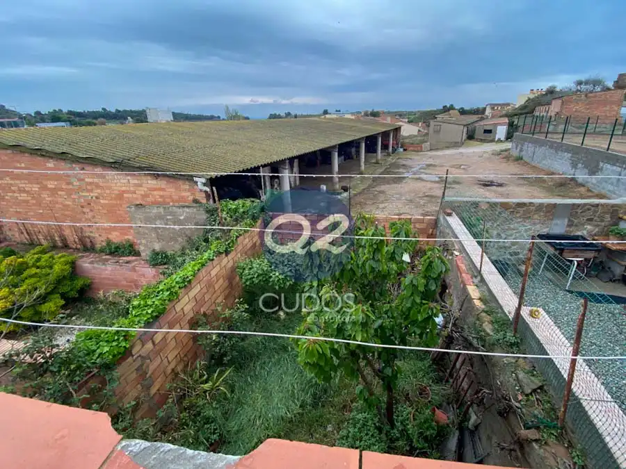 Casa adosada en venda en Castelló de Farfanya amb Calefacció i Terrassa