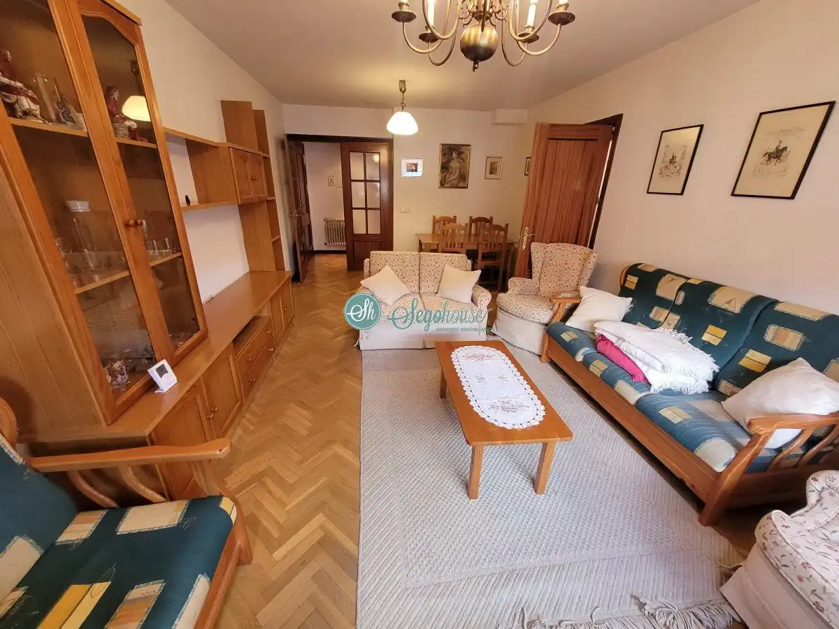 Living room of Apartments for sale in Segovia  with Heating, Parquet flooring and Terrace