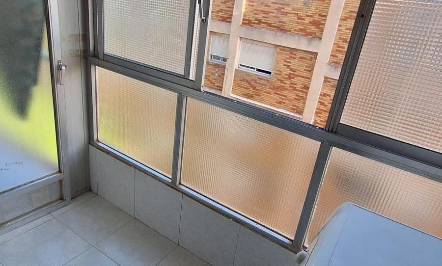 Foto 1 de Apartament en venda a Colonia Requena, Alicante